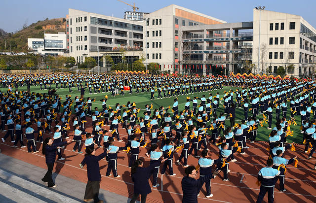 体育 学校 课间 操 师生 竞技