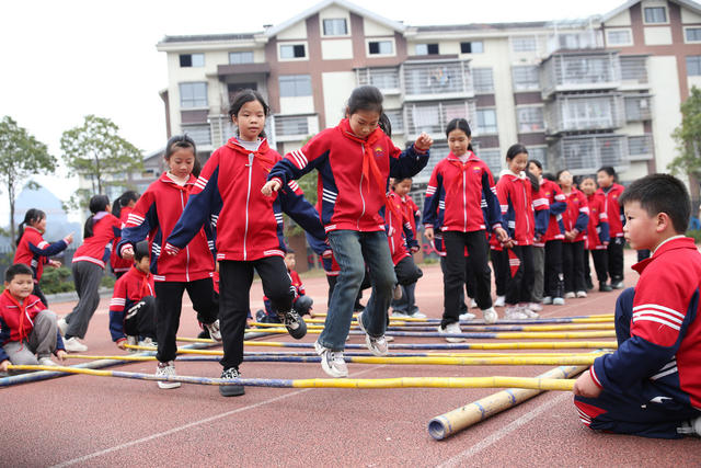 体育运动 课间操 学生 体育