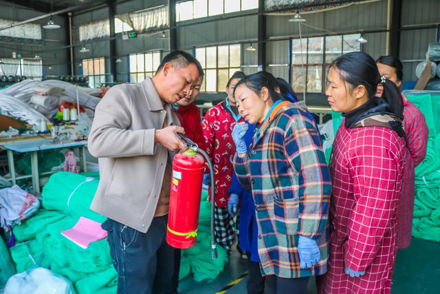 消防宣传 敲门行动