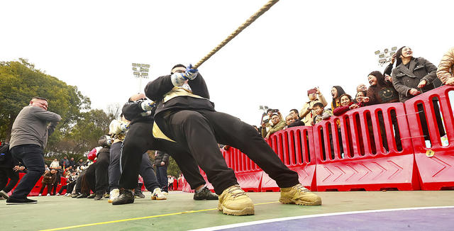 株洲市天元区群众拔河赛进入8进4阶段