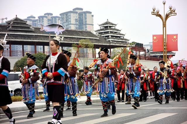 侗年节 节会 游客 经济 消费 市场 