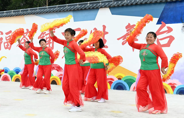 迎元旦 文艺 演出 农村 村民 联欢 戏曲 舞蹈 新农村建设 群众文化