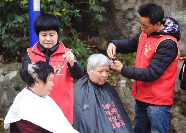 嘉禾：关爱老人，温暖过冬