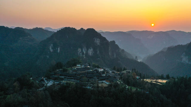 新年第一缕阳光 元旦 十八洞村 
