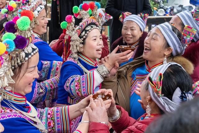 新年  民俗  旅游  苗年  元旦  非遗  