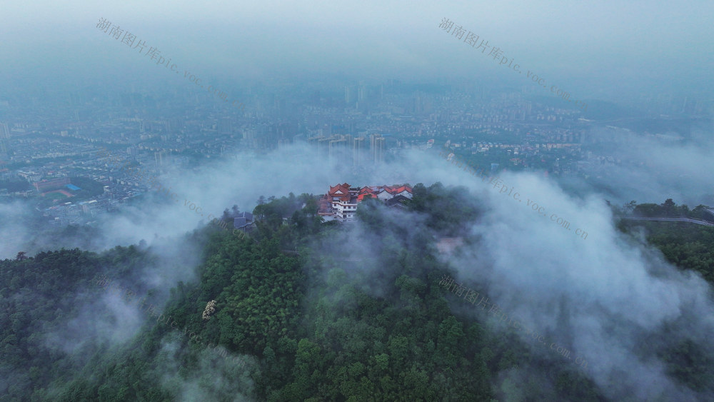 湖南  郴州  第十八福地  苏仙岭 
 晨雾  宛若仙境   黄建华