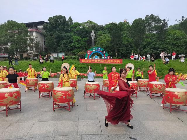 竞舞活力 鼓炫庆典