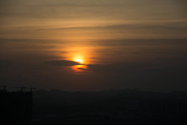 落日 城市