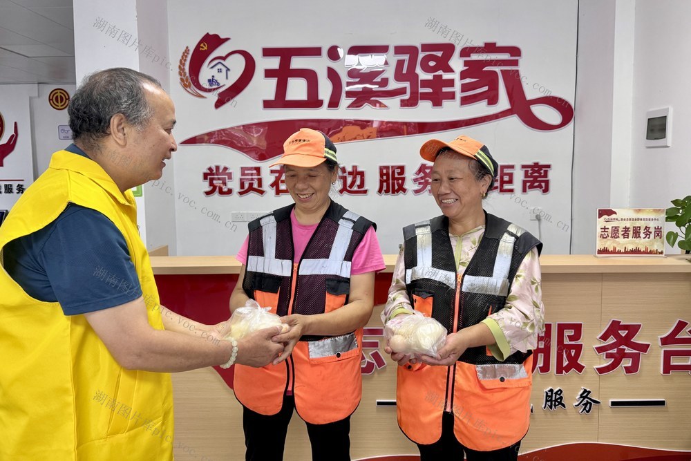 通道：2.8万份“爱心早餐”温暖一座城
