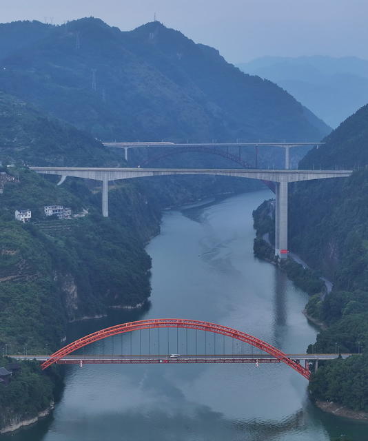 张吉怀高铁 龙吉高速公路 酉水 芙蓉镇