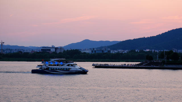 畅游湘江