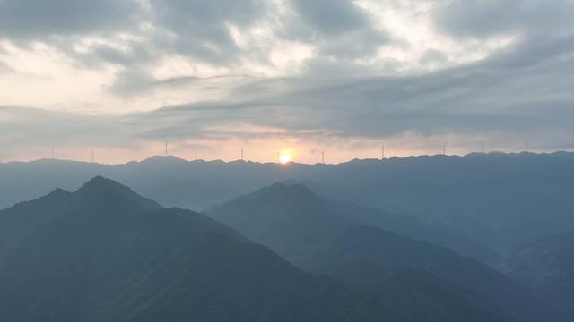 日出 云海 田野