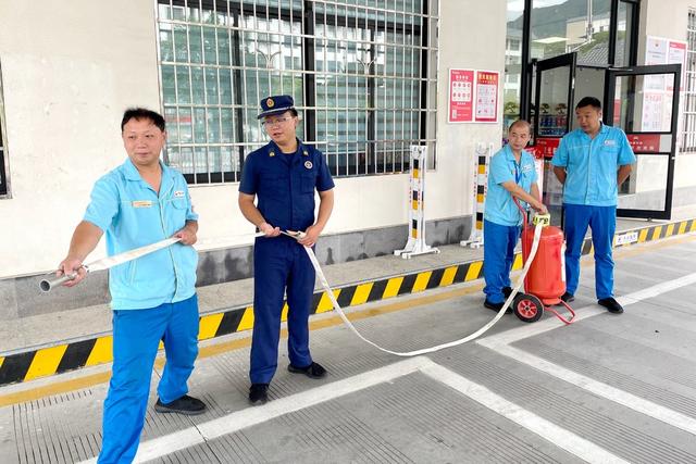 消防 安全 高温季 企业 防火 防爆 加油站