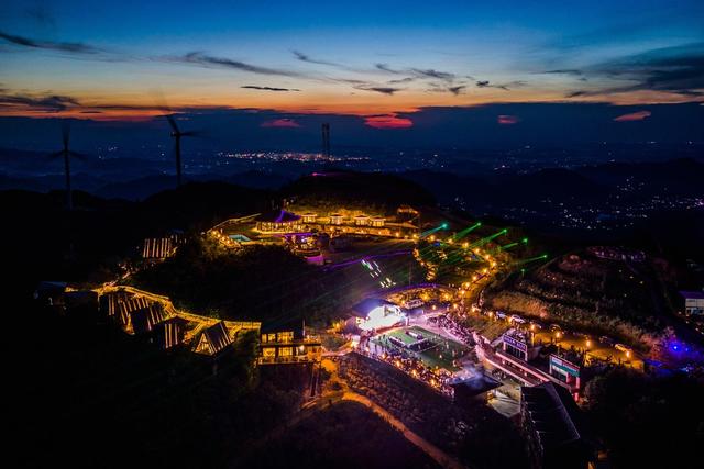 文旅  旅游  纳凉  度假  民宿  音乐会  星空