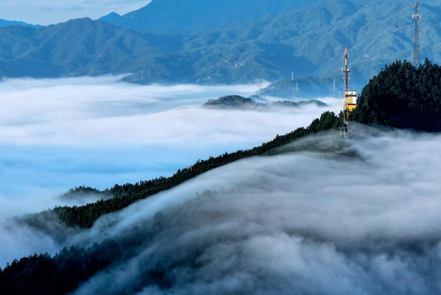 湖南桂东 城南 景 画 珠峰山
