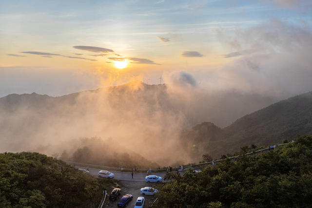 娄底 龙山国家森林公园 清凉 游客  避暑