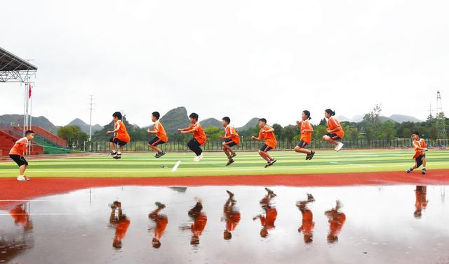 快乐课间  健康成长