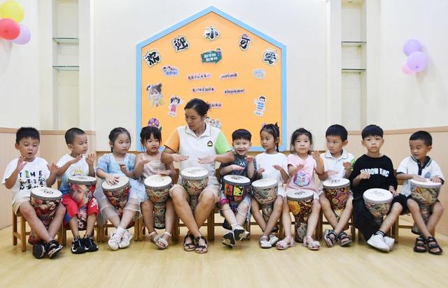 免费入园  快乐成长