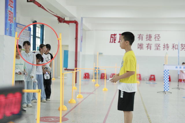 科技 点亮 快乐 周末 无人机