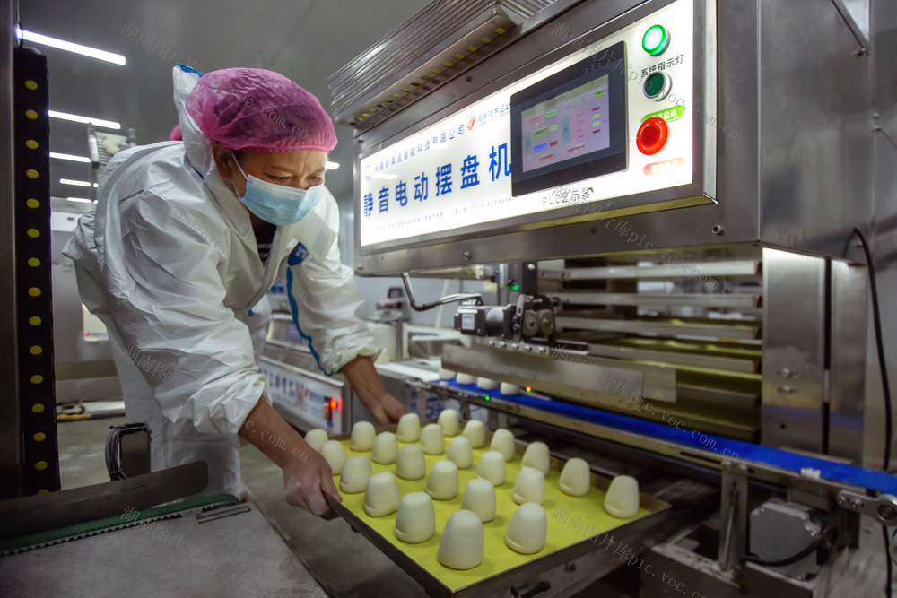 麦粒 冷冻 石头磨 小麦面 低速研磨 全麦面粉 憨石磨面业 仿手工揉搓 折叠碾压 老面 馒头 花卷 包子 葱花