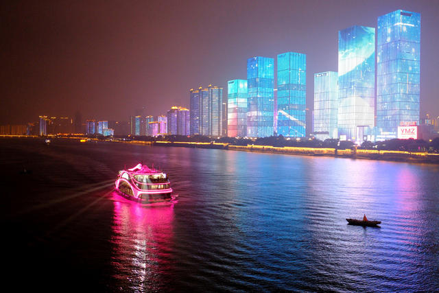 夜游湘江