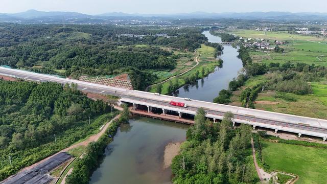 高速公路 交通建设  