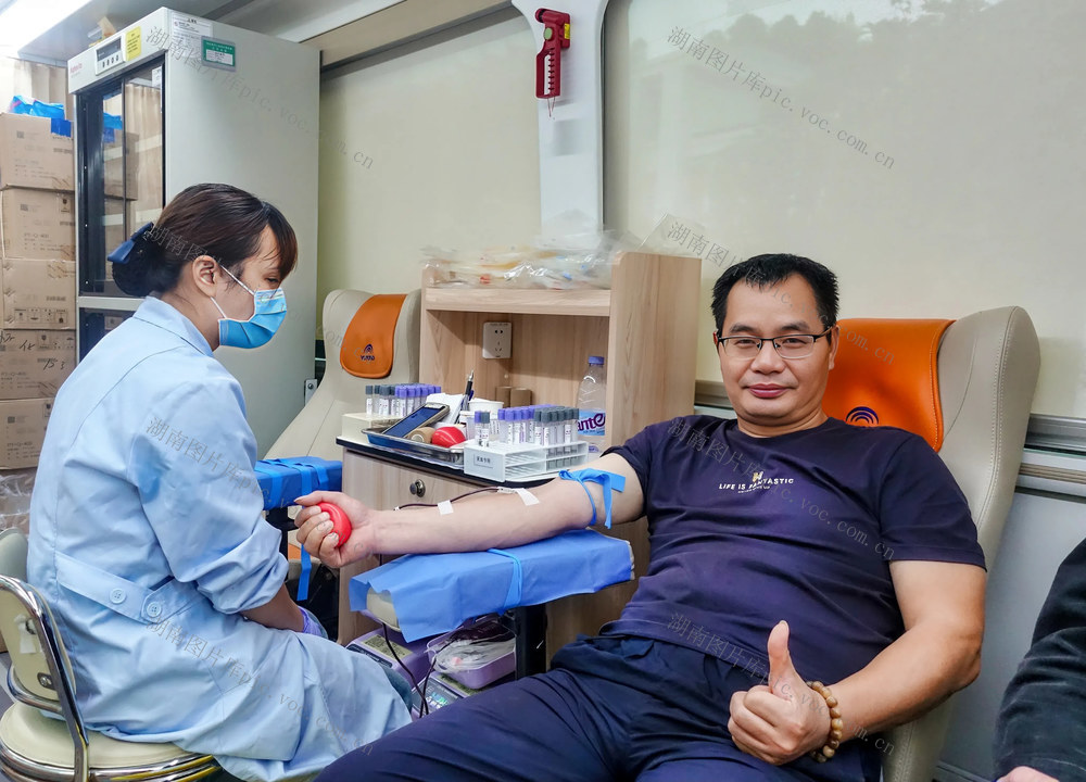 参与无偿献血  践行奉献精神