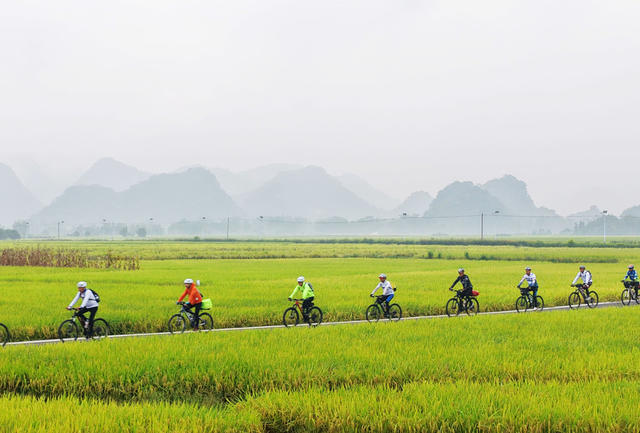 宁远：金秋田园骑行乐