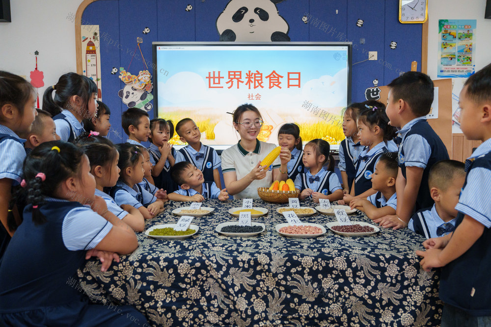 世界粮食日 节约粮食 萌娃 校园