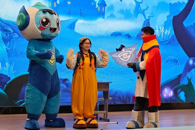 土家族 儿童 苗族 芙蓉 学生 近视 防控  5P  剧场  爱尔 眼科