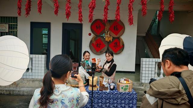 直播带货  乡村振兴