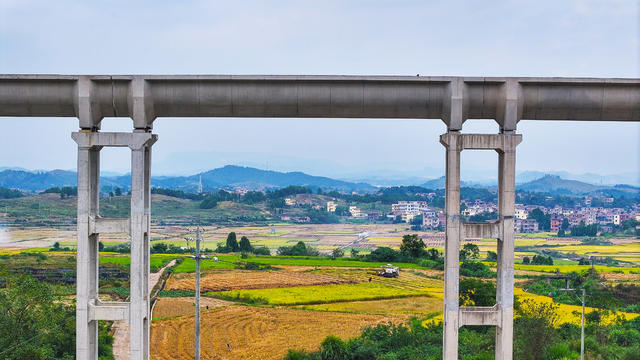 水利  工程  渡槽  民生  画卷