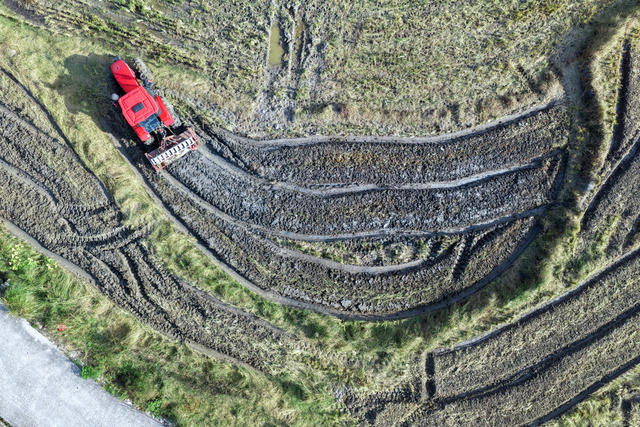 湖南桂东 冬闲田  冬种 幕 旋耕机