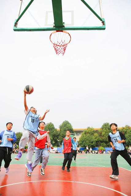 篮球 体育 比赛 学校 小学生 上篮