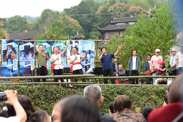 国庆节  中秋节  假日生活  山村旅游  民间艺术