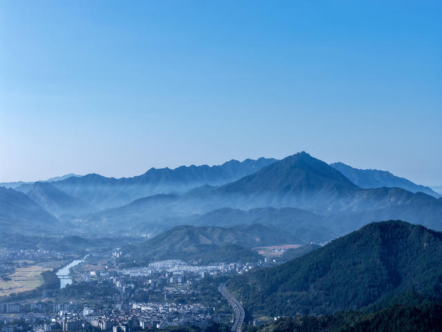 湖南桂东 晨羲  染 沙田镇