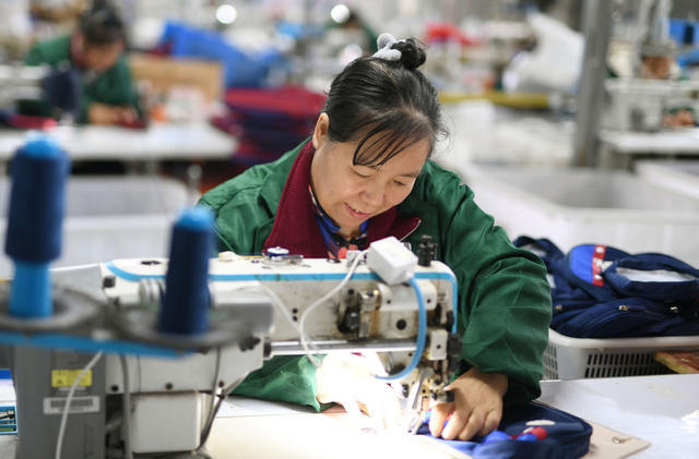 双十一 企业 赶制 订单  城步 七七科技