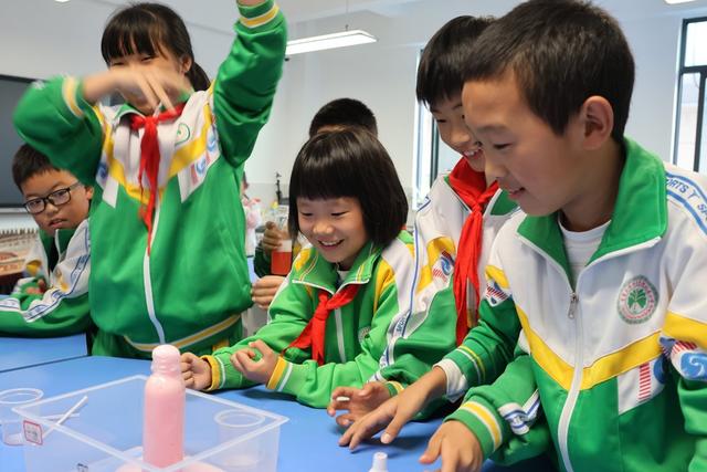 土家族 湘西  苗族  科技  创新  实验  火山 爆发