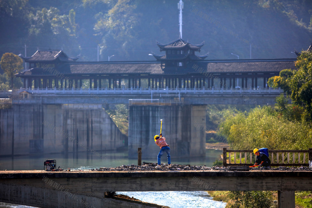 湖南，龙山，桥梁，维修，拆除，栏杆