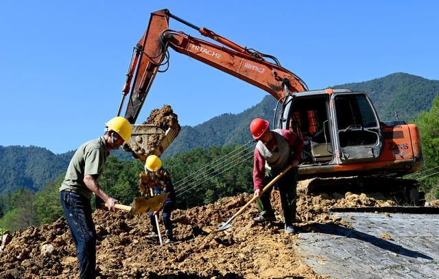 冬修 水利 水库 加固除险 工地 施工 农业 基础设施 工程 建设 工人 农田水利