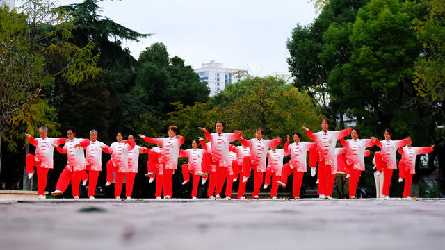 练太极健身强体