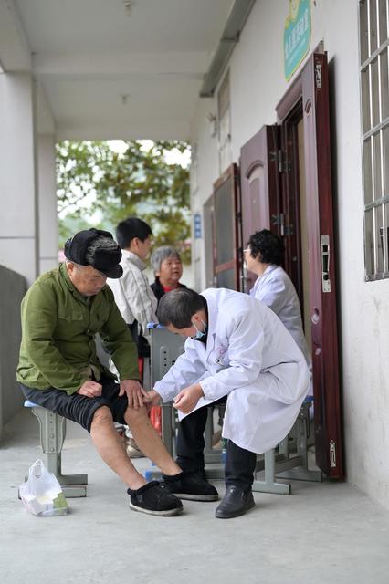 乡村振兴  帮扶  义诊  三下乡  医疗