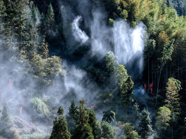 湖南桂东 练 青山 “火点” “防火墙”