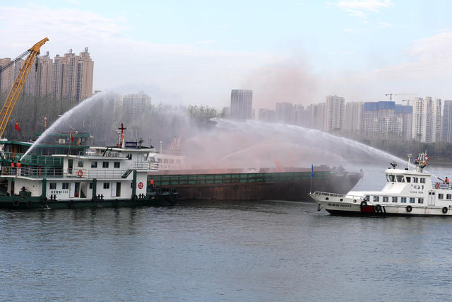 消防水炮 模拟 船舶紧急灭火 水上搜救应急演练