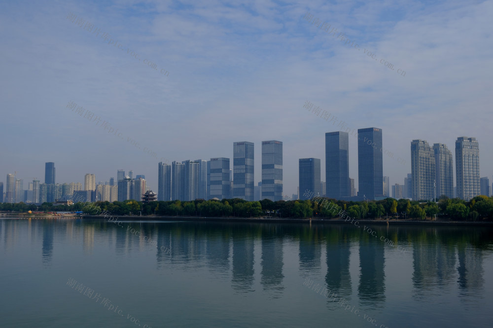 湘江两岸美如画