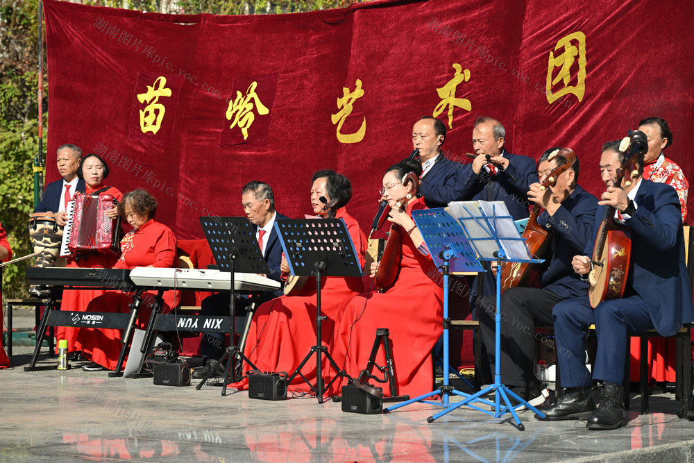 教育 文化 民族文化进校园 文艺下乡 义演