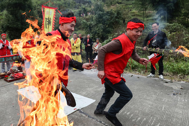 “临武傩戏”展魅力