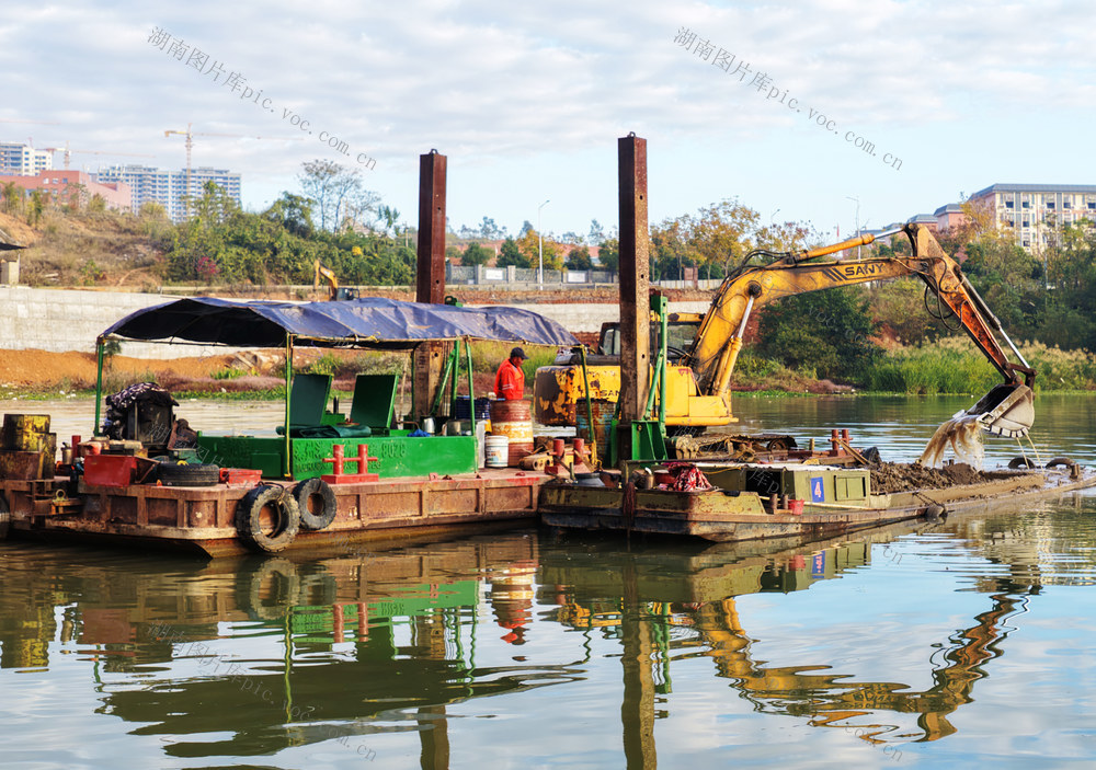 嘉禾：河道治理施工忙