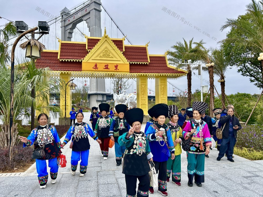 怀化 东盟集 旅游 新亮点 贵州  湘西 苗族群众 