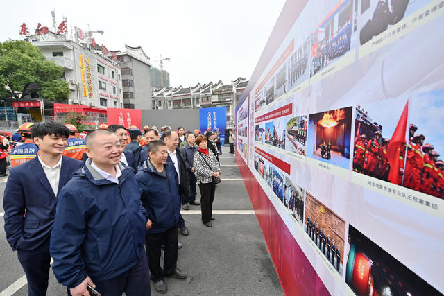 全国消防宣传月 启动仪式 安全用火用电 自救互救能力 防火 公众 寄教于乐 实景课堂 传统文化 皮影戏